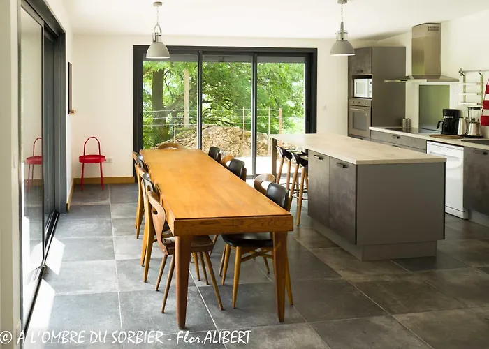 A L'ombre Du Sorbier בית נופש