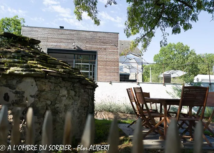 A L'ombre Du Sorbier * Terrasson